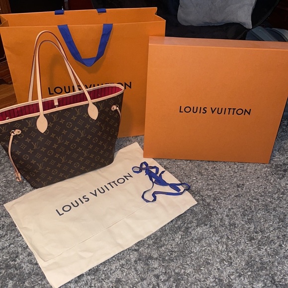 Louis Vuitton Monogram Neverfull MM - Picture 1 of 14